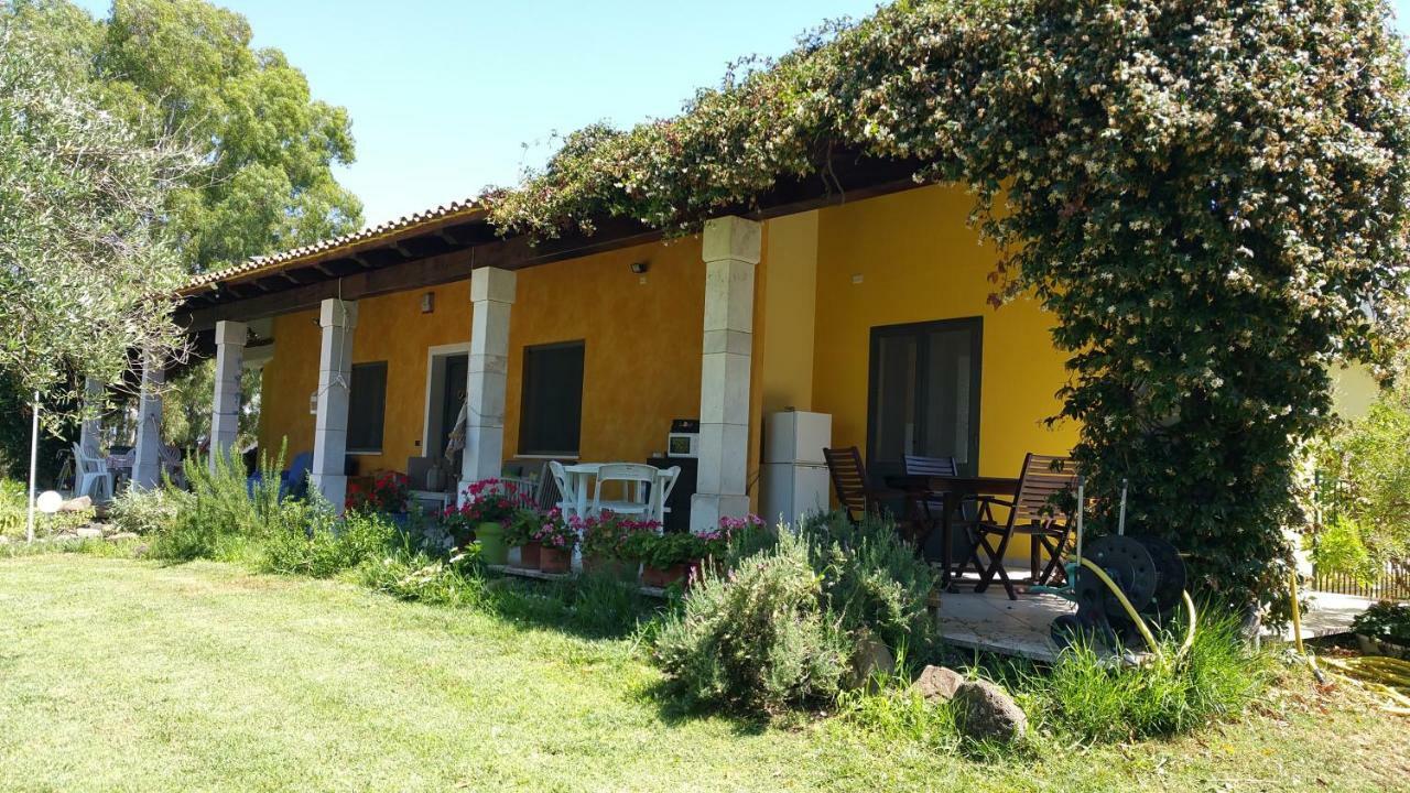 A Villa Ada B&B Арбореа Екстериор снимка